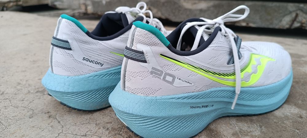 Saucony Triumph 20 de alergare