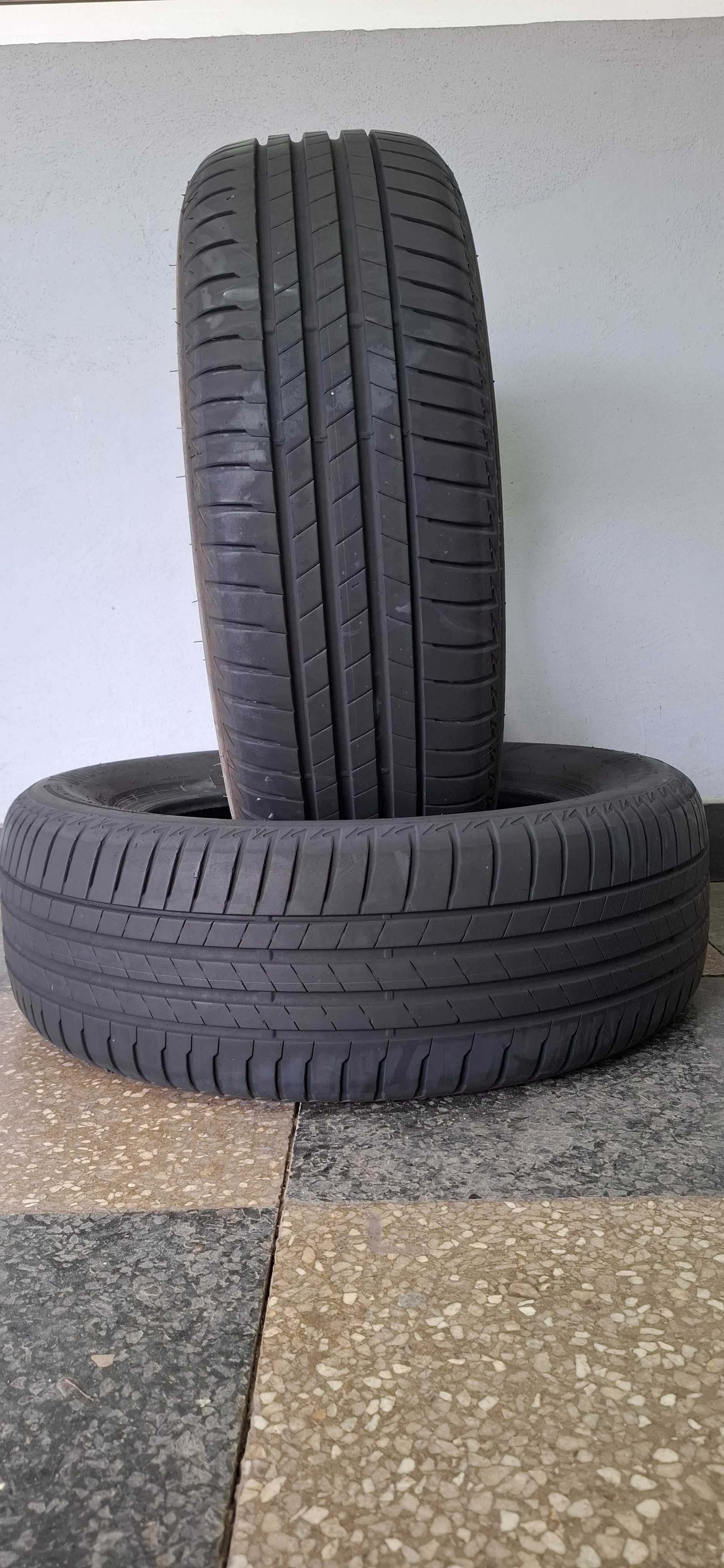 2бр. 205/60/16 Bridgestone 6.3mm грайфер, дот 23г.Безплатен монтаж