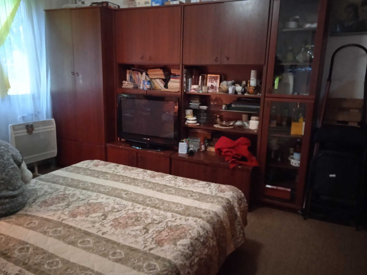 Продава се Тристаен апартамент в Пловдив, Кючук Париж - 70 кв.м за 1286 €/кв.м - Снимка #2