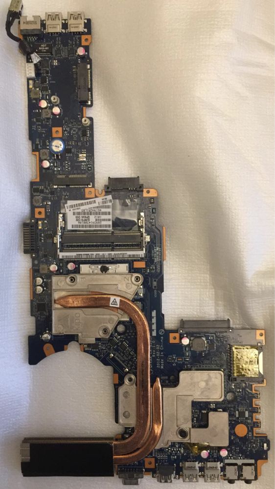Laptop Toshiba Satellite P850-057 defect