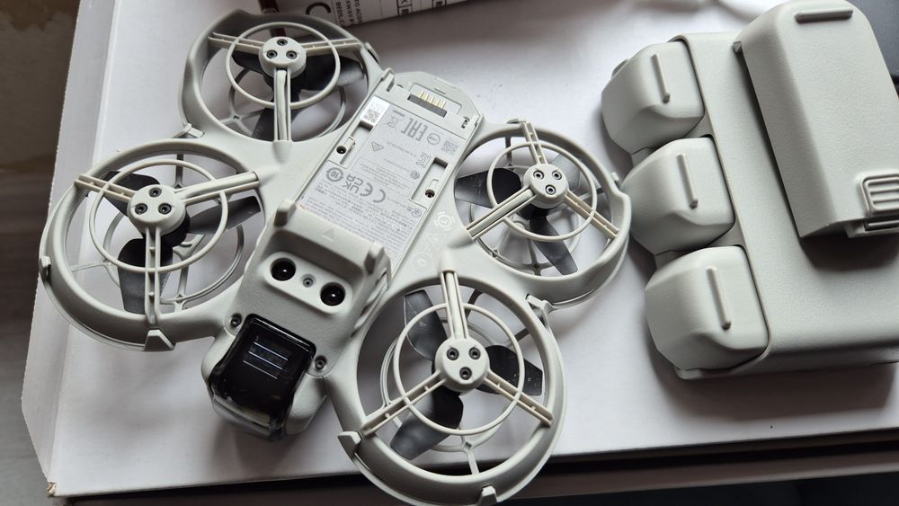 Dji neo дрон  dron