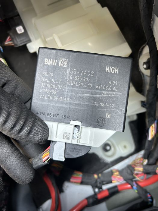 Modul senzori parcare BMW G30