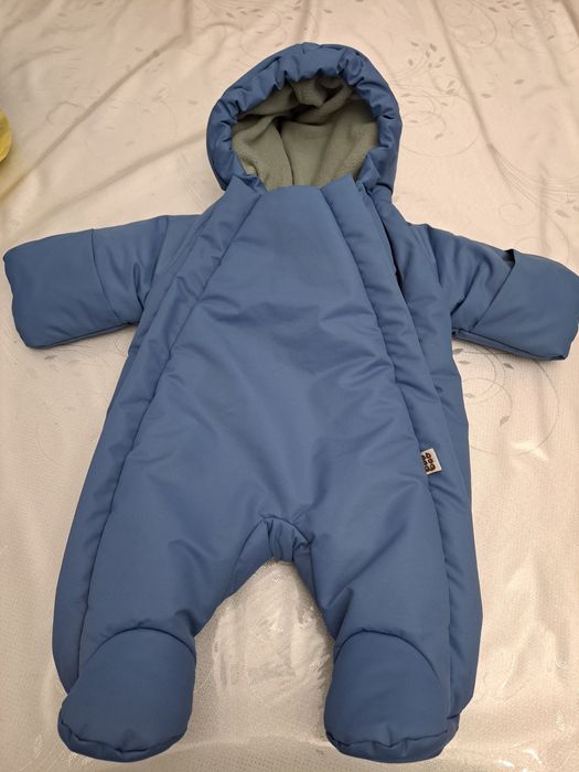 Продам детский комбинезон