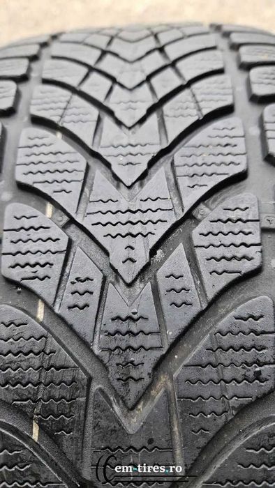 SET 2 Anvelope Iarna 225/50 R17 DUNLOP SP Winter ras