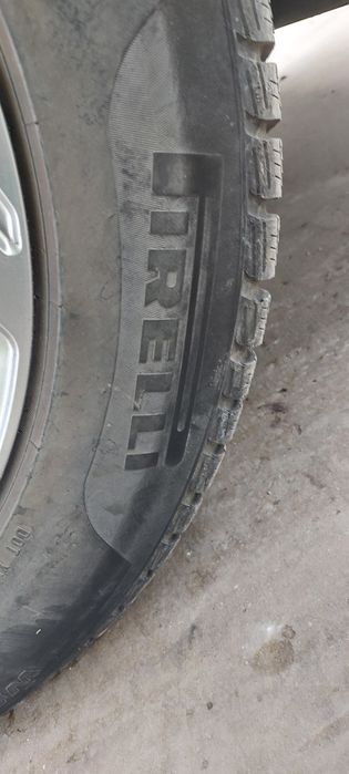 225/60/18 зимни гуми