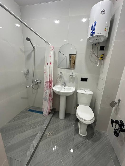 А. Навоий 31-мактаб ёнида янги қурилган дом