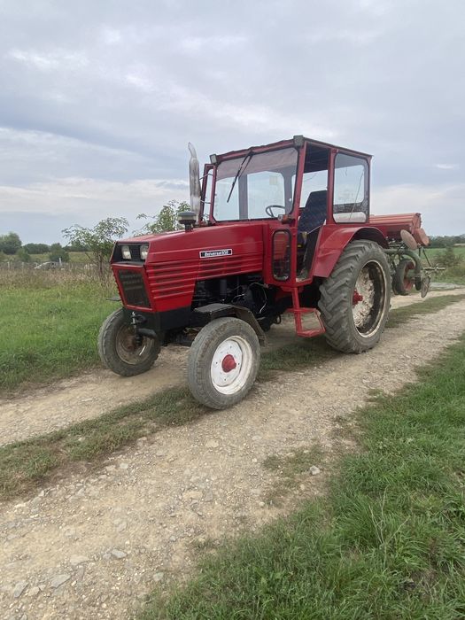 Tractor u650 2005