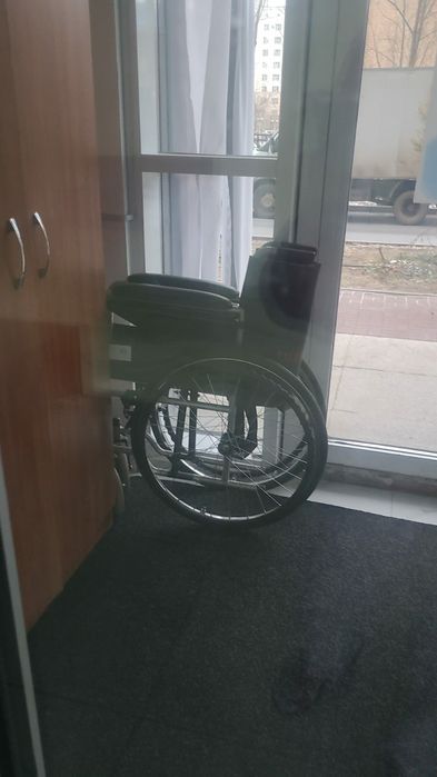Отдам даром коляску нуждающимся
