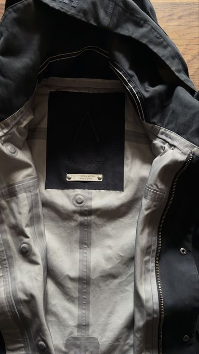 Лимитирано водоустойчиво яке Helly Hansen