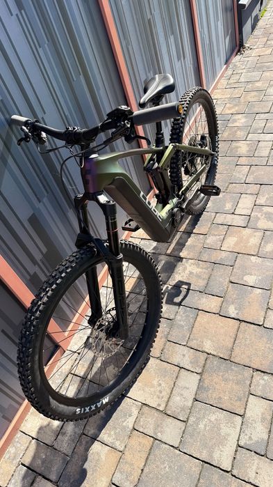 E-Bike Cube Stereo Carbon 750Wh 2024 ca NOUA bicicleta Bosch CX SLX S