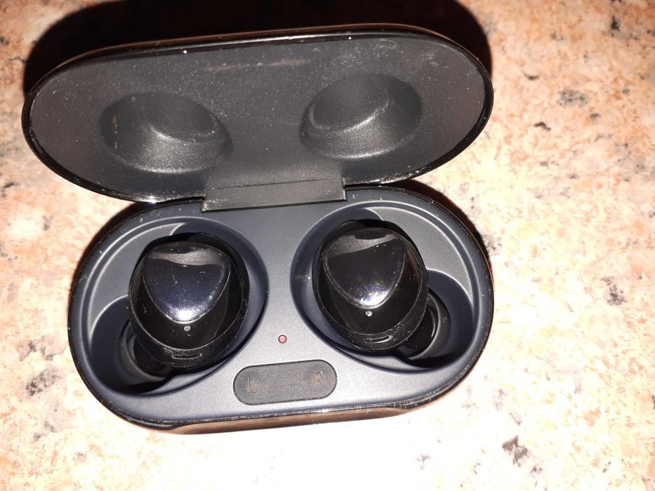 Безжични слушалки Samsung sm-r175