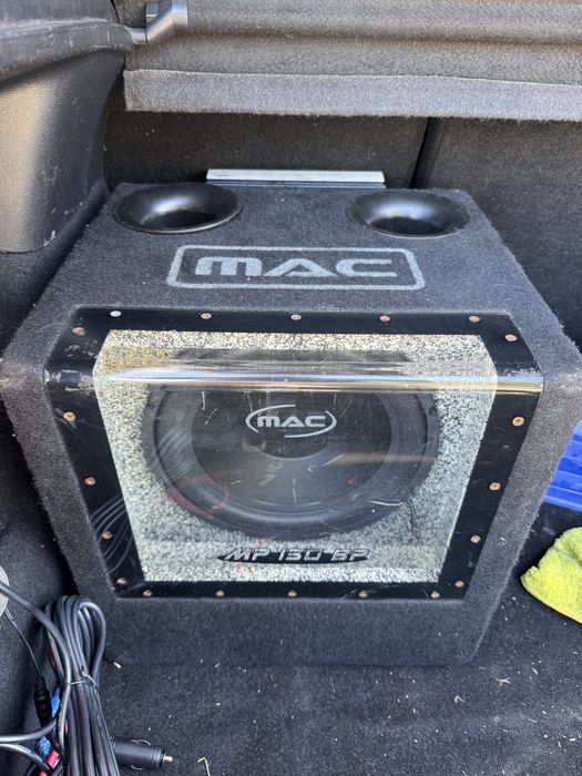 Subwoofer auto Mac Audio cu statie/amplificator