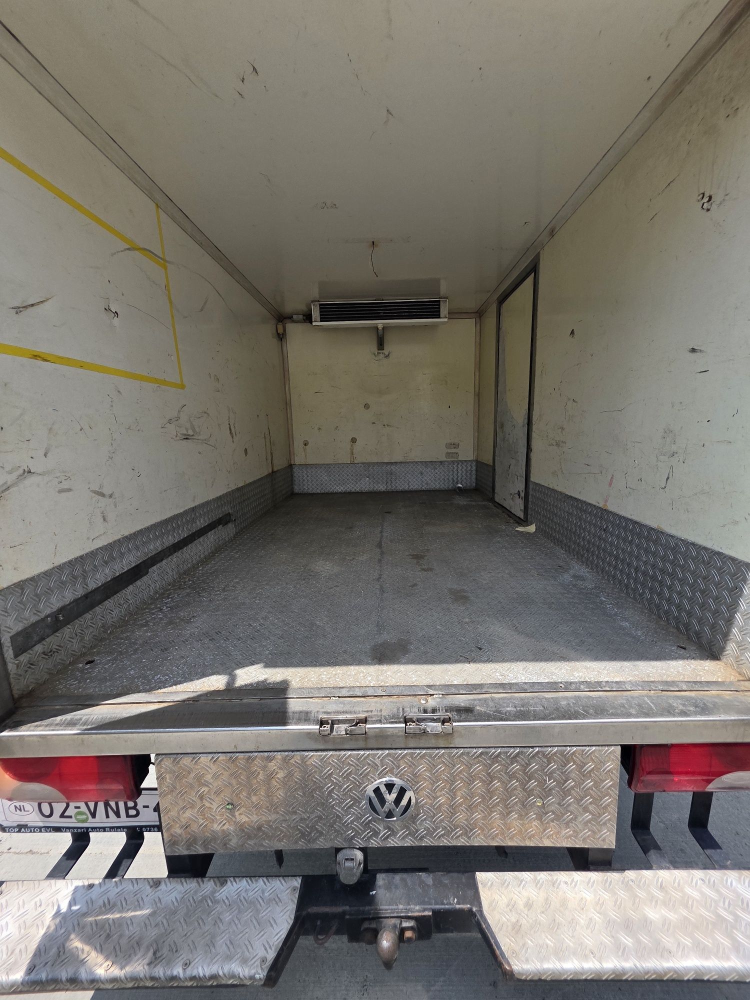 Volkswagen Crafter 2.5TDI 136CP FRIGORIFIC koffer CUB Livrare 3.5T