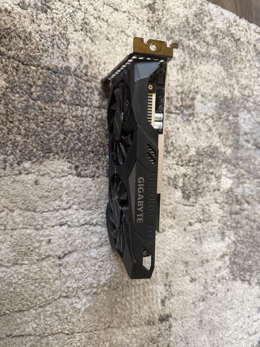 GeForce GTX 1650 OC Gigabyte GDDR5 4GB