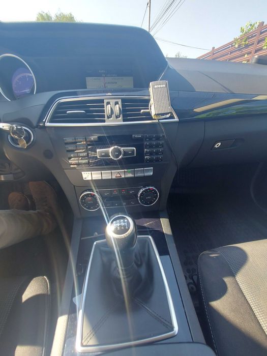Mercedes Benz C 220