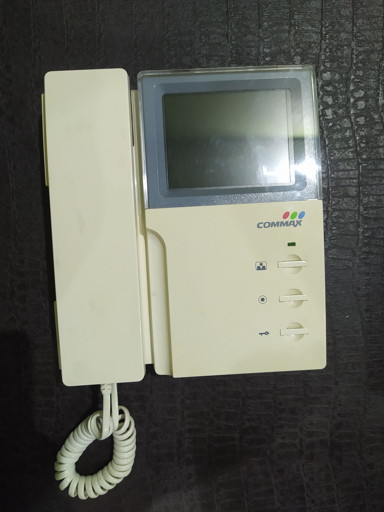 Damafon Commax sotiladi