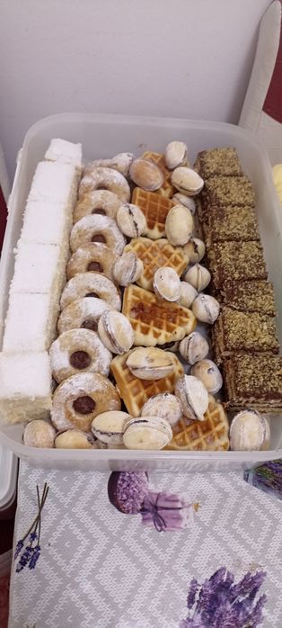 Prăjituri și cozonac