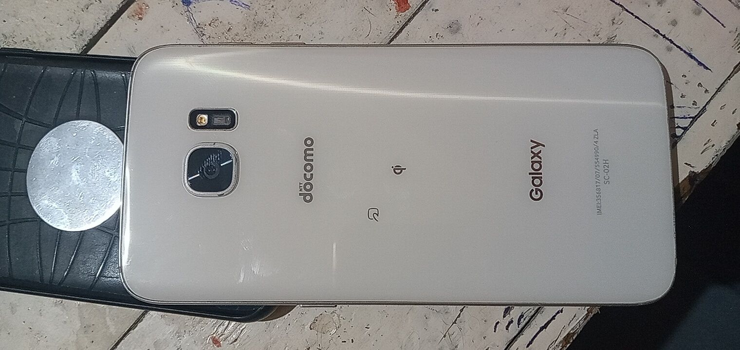 Galaxsi S7 telefon