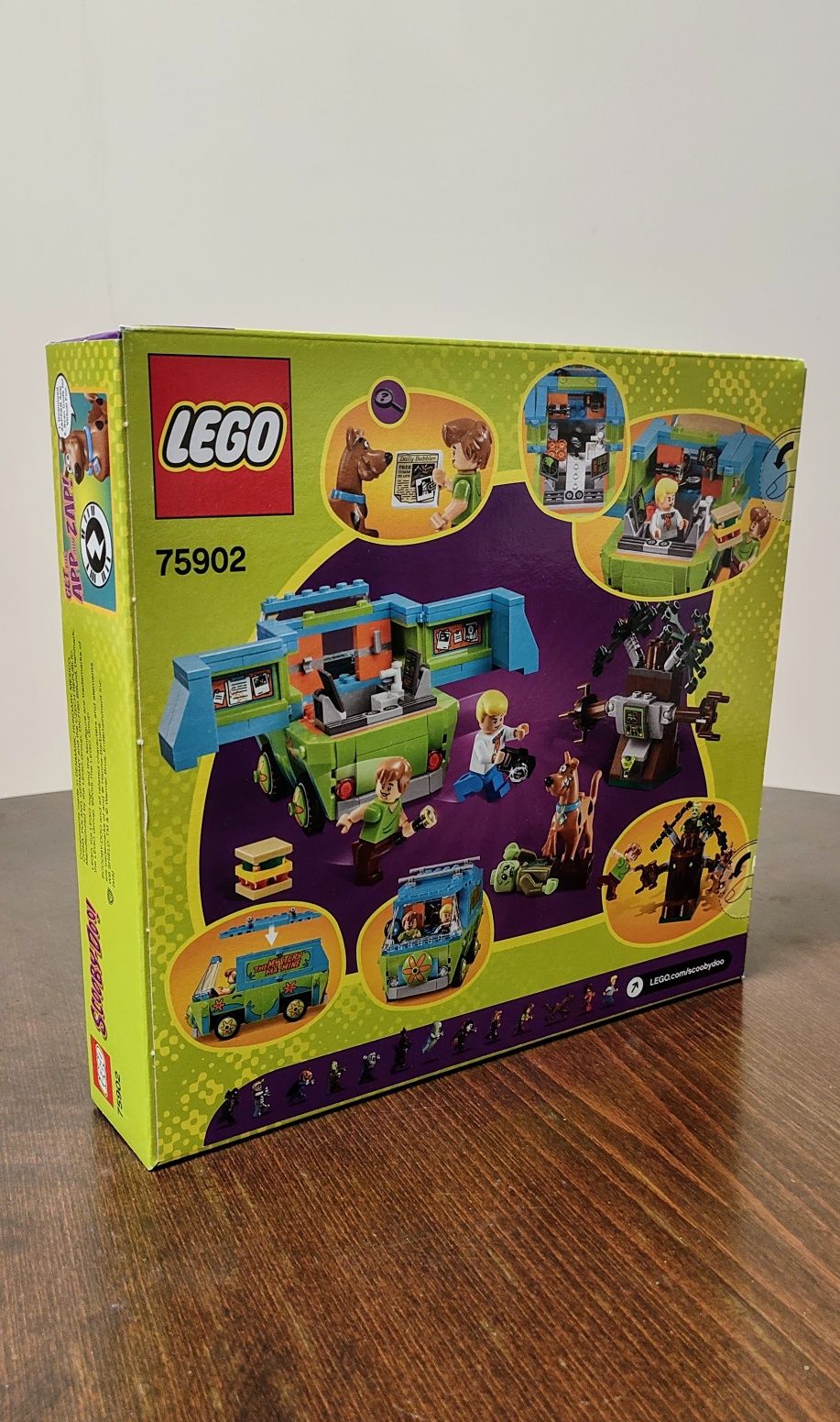 LEGO Scooby-Doo 75902
The Mystery Machine
