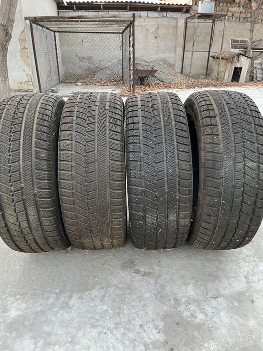 Зимние шины 215/55/17