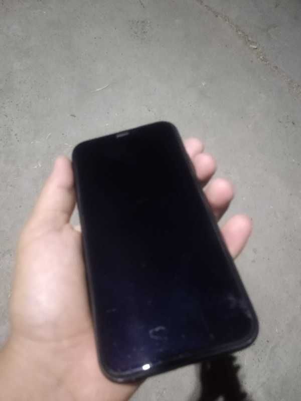 Iphon XR              64GB