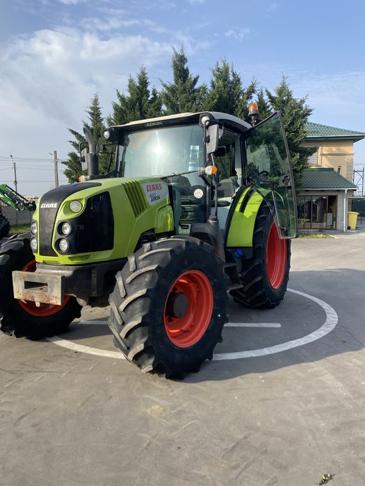 Tractor Claas Arion 420