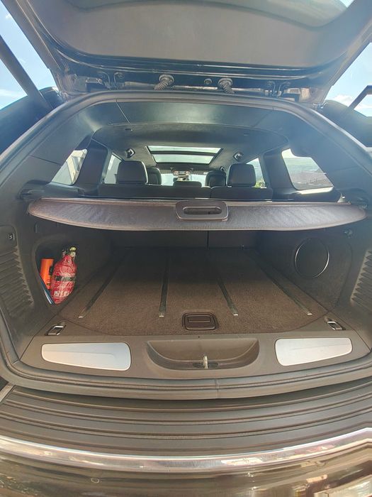 Jeep Grand Cherokee Summit, full options, 12000euro + TVA (deductibil)