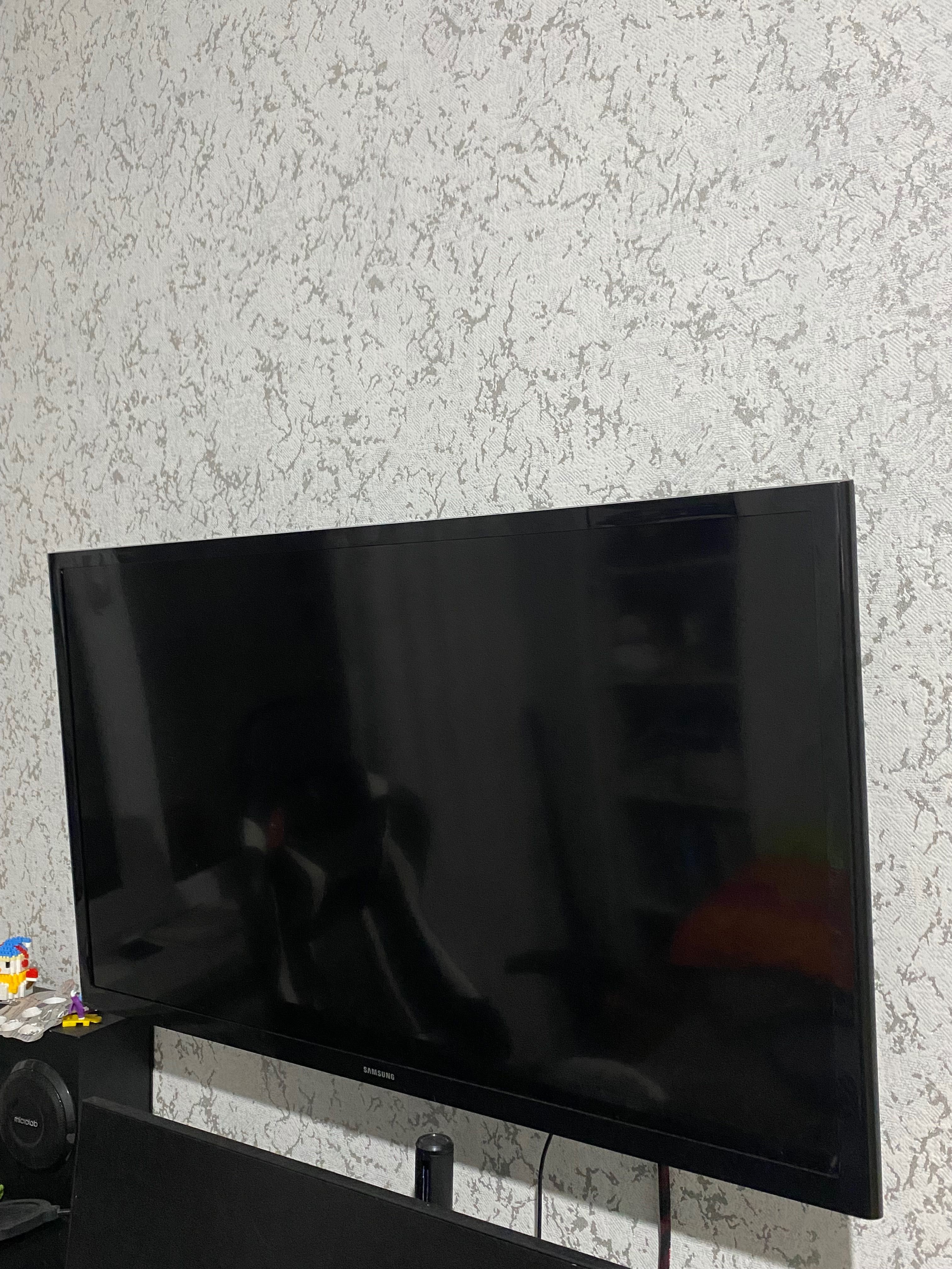 Продается Samsung UE32J4000AK