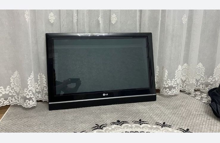 Продаётся телевизор LG