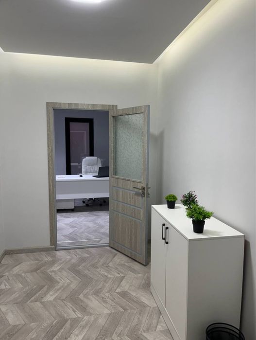 Здается офис 102 кв своя