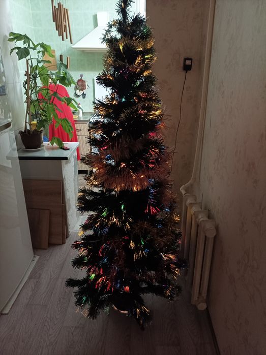 Ёлка новогодняя с подсветкой