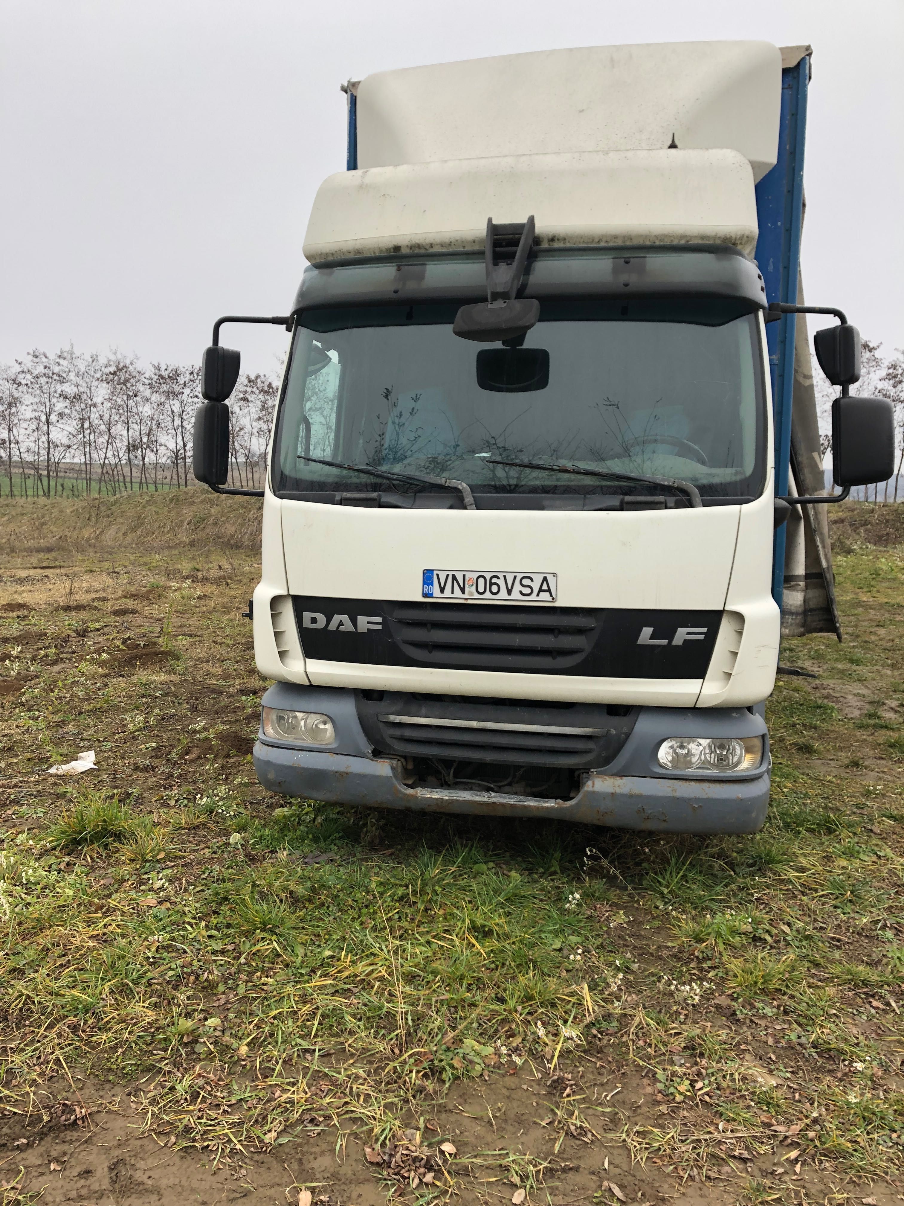 Vand camion daf 2007 plus remorcă