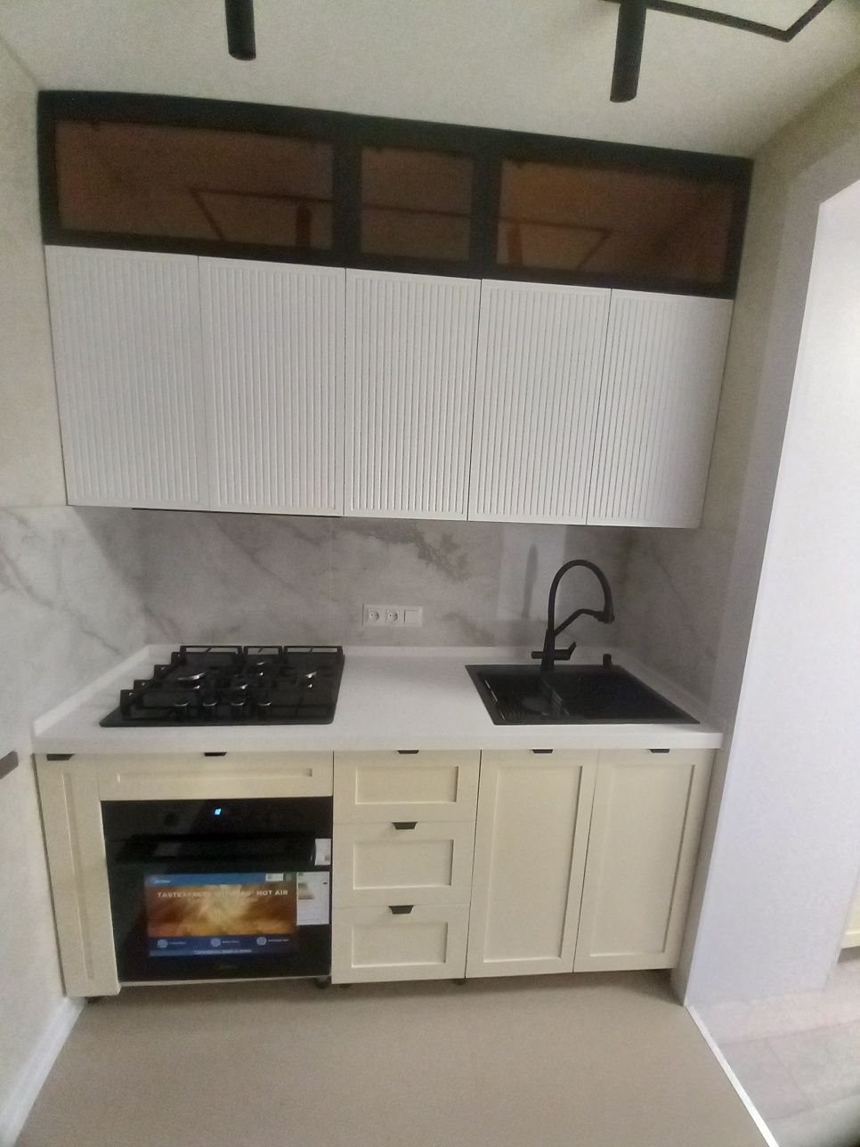 Oshxona mebel kuxniya
Mdf
Akril
Dsp
Siz istaga uslubda