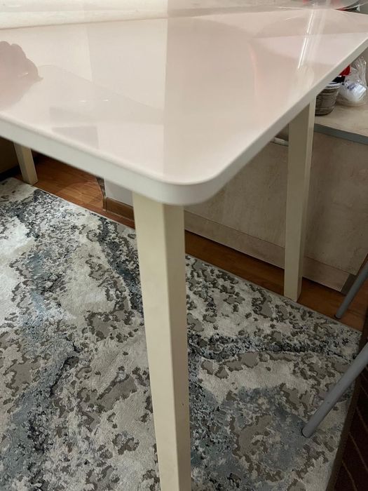 раздвижной обеденный стол