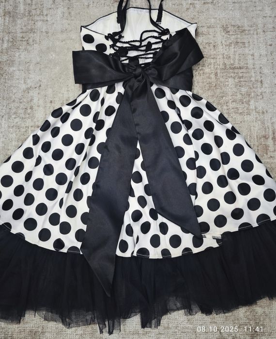 Шикарное платье на девочку 7-10 лет