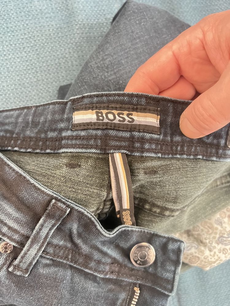 Чисто нов модел дънки Hugo Boss.Топ качество.С етикети,всичко от до
