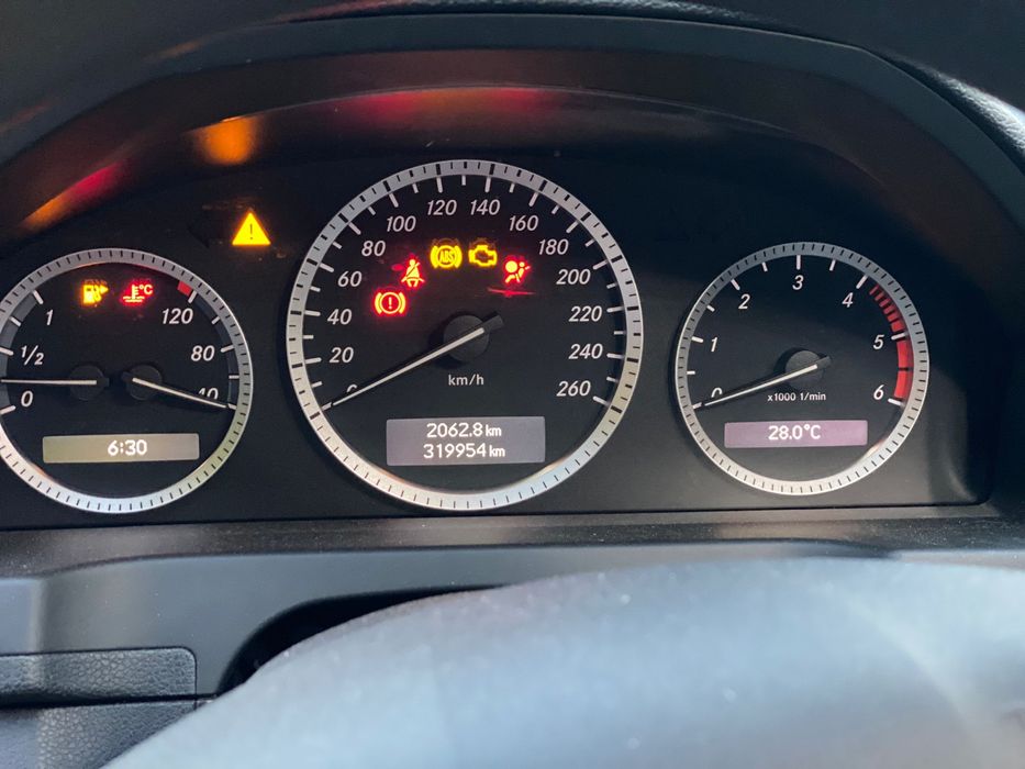 Mercedes C200 cdi 2010,schimb cu 8+1