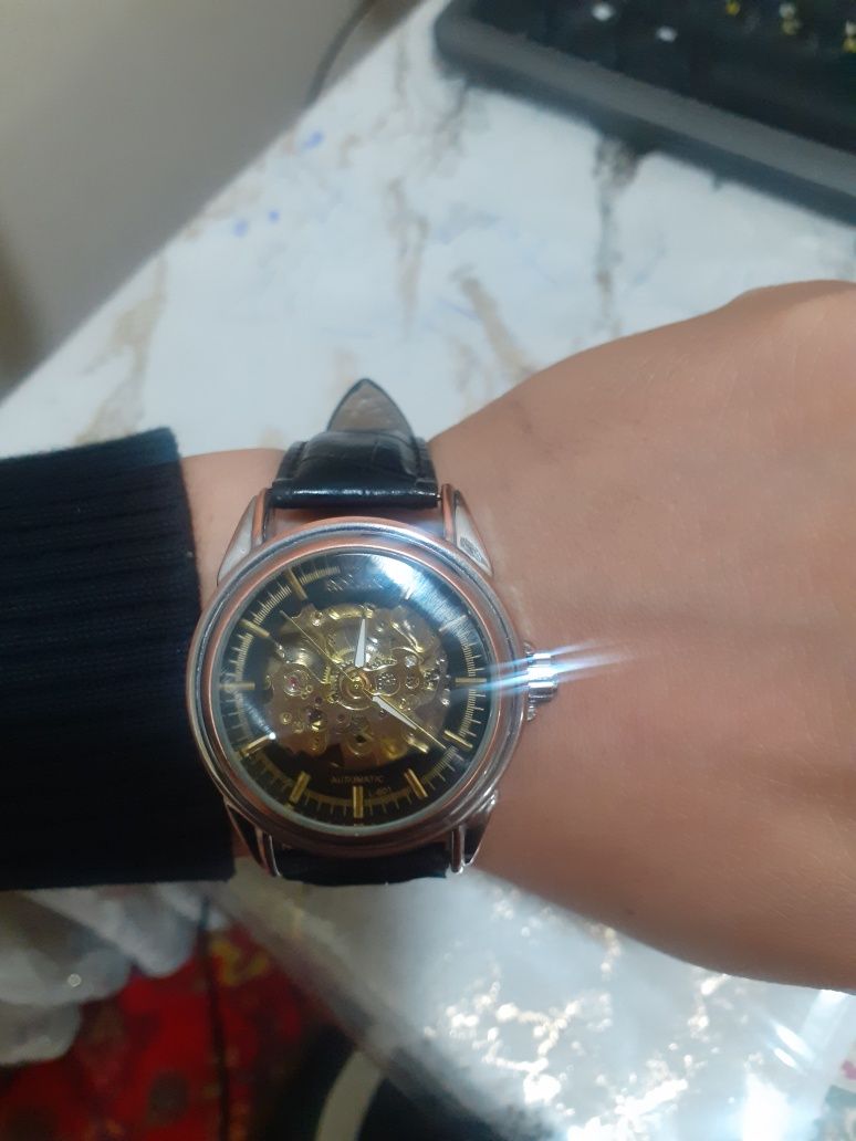 Soat sotiladi 99000