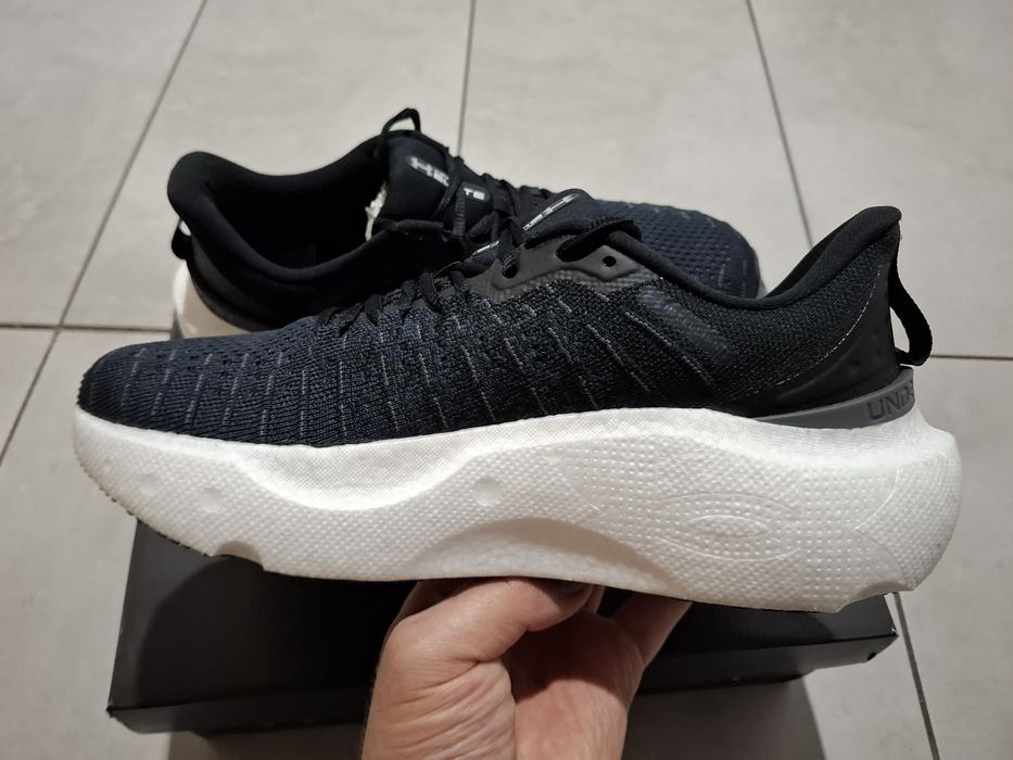 Under Armour Infinite Elite