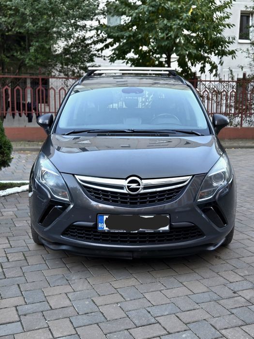 Vand Opel Zafira 2.0 Diesel 2013 !!!