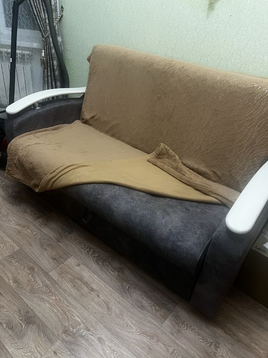 Диван в отличном состоянии