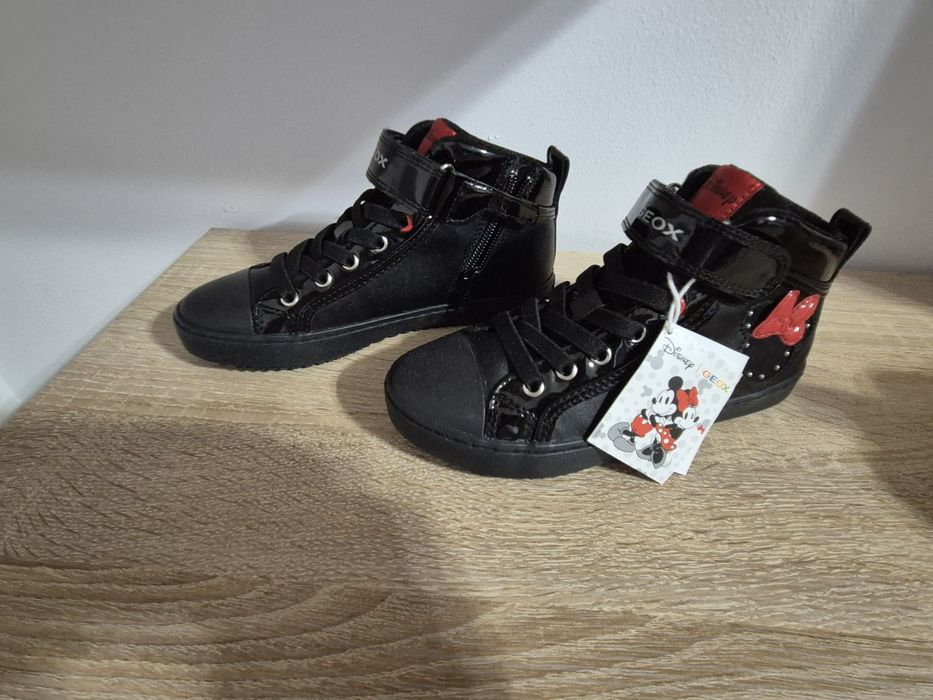 Geox marime 32 .
