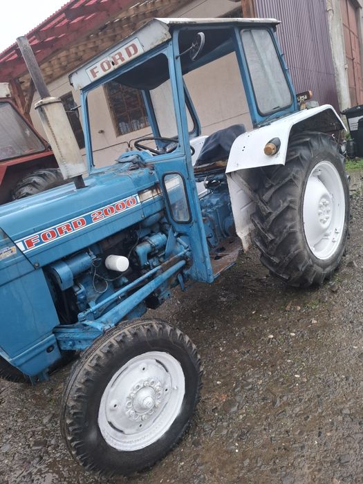 Tractor Ford 2000