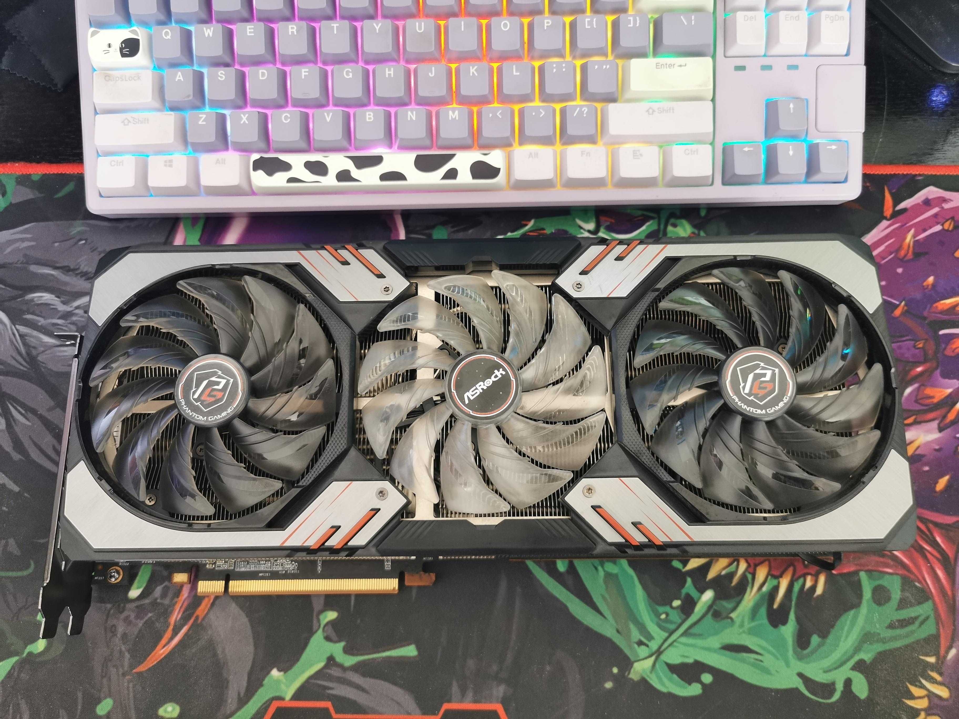 AsRock RX 6800XT 16GB Phantom Gaming D OC - отлична!