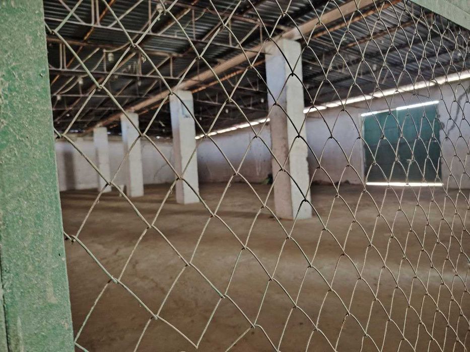 Ижарага омбор бор