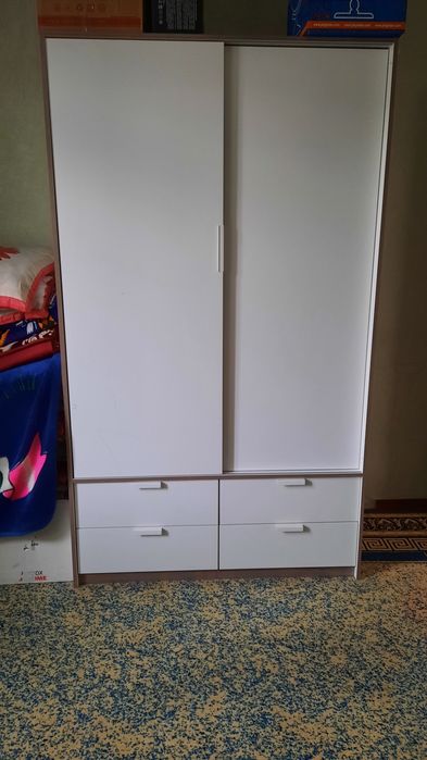 Продам шкаф для спальни