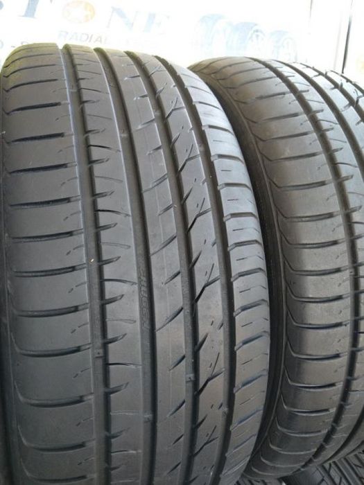 255 55 18, 225 55 18, 235 55 18, 235 60 18, 225 60 18, 215 55 18, 245