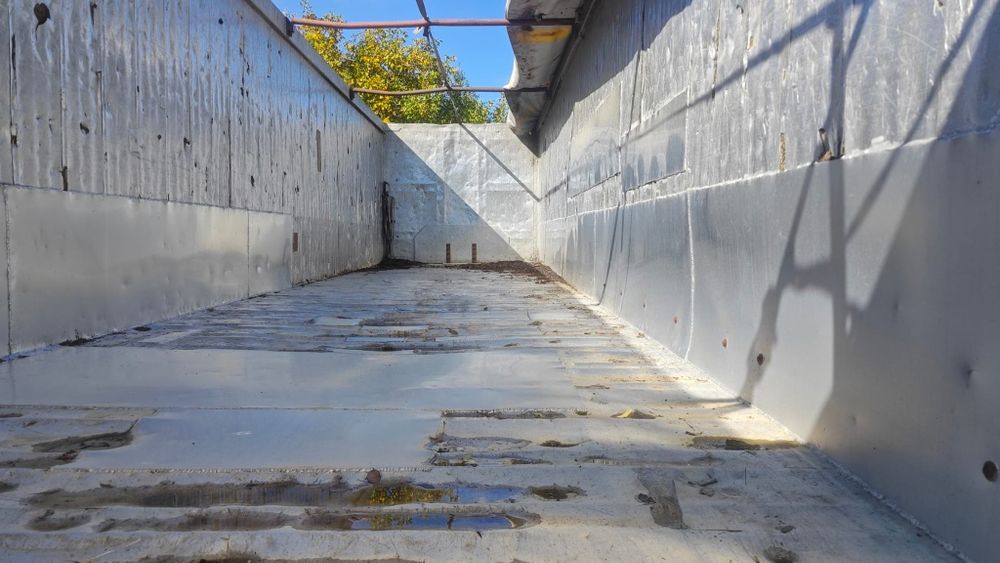 Semiremorca basculabila de cereale din aluminiu