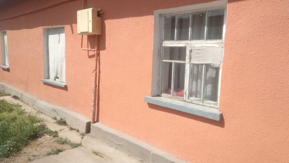 Уй ховли ижарага берилади хамма шароитлари билан нурафшон шахрида
