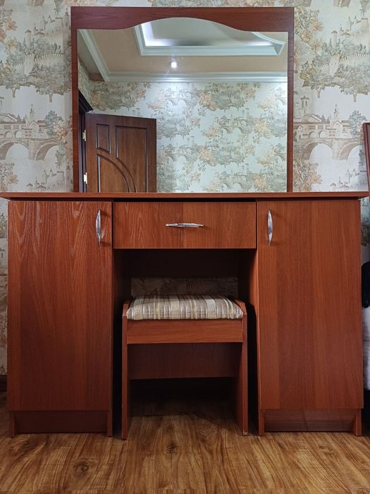 3 в 1 мебель сотилади кровать, книжная полка  ойнали камод